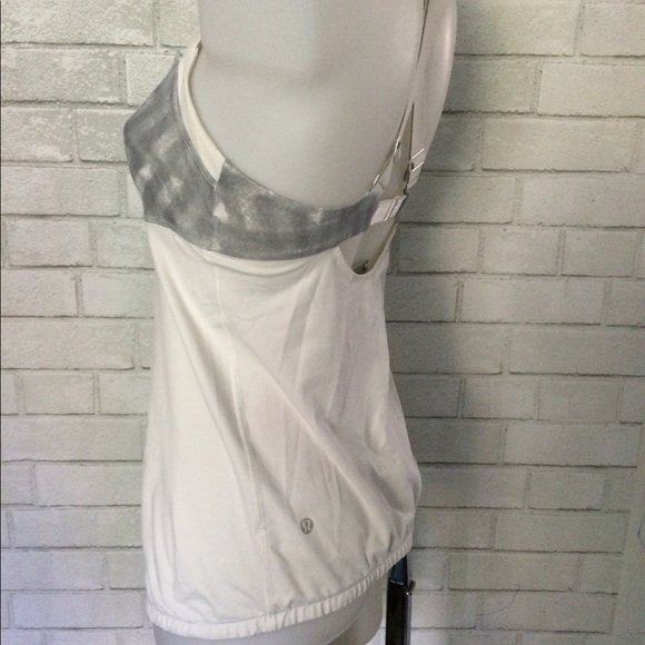 Lululemon women’s white/gray workout tees size 6 - Picture 3 of 7